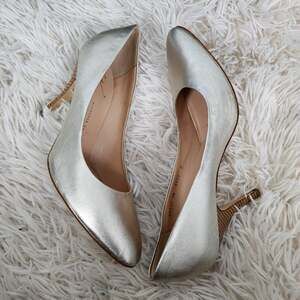 Giuseppe zanotti pumps 4" Heels Sz 38 gold shoes ACLC